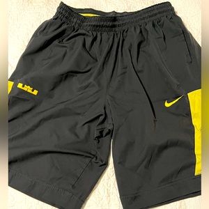Mens Nike sport shorts